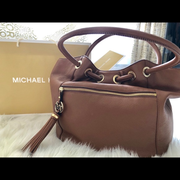 Brand New Michael Kors Leather Bag - Picture 1 of 4